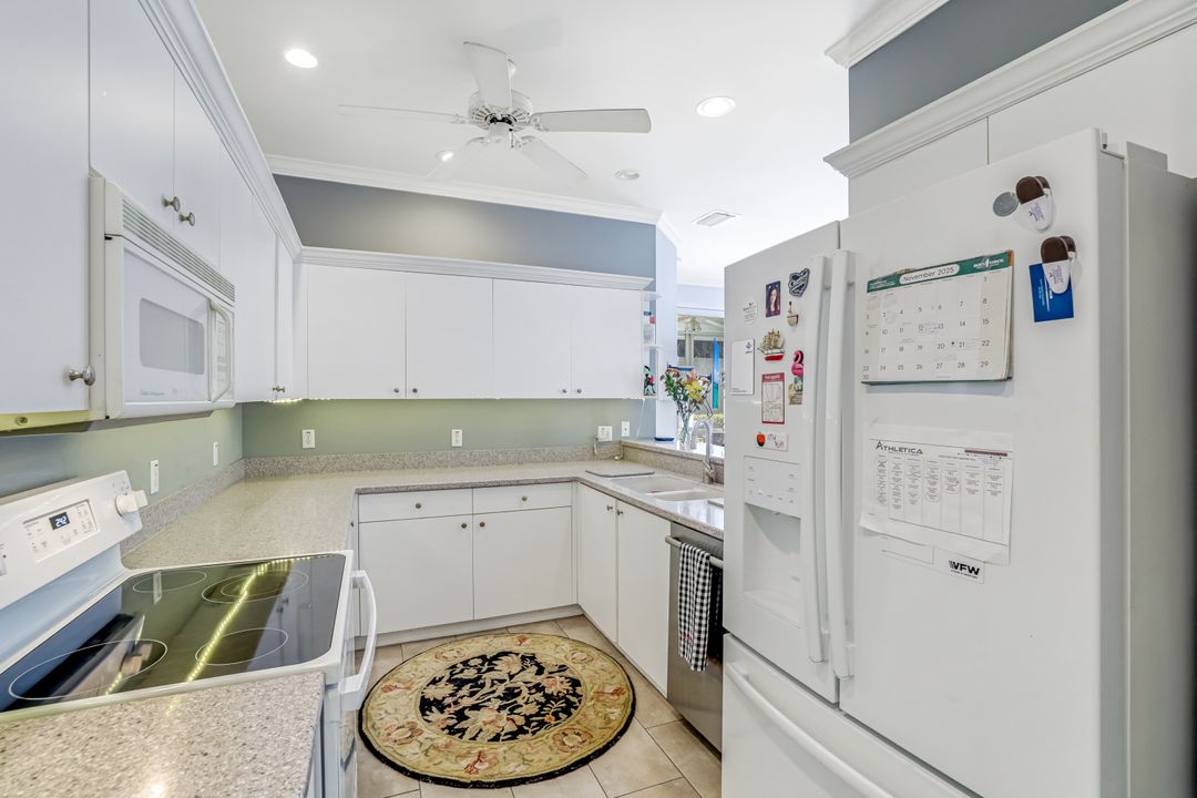 795 Crossfield Cir, Naples, FL 34104