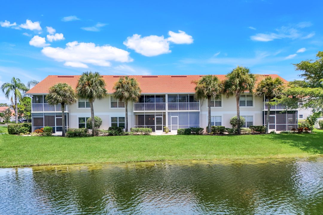 5015 Cedar Springs Dr #103, Naples, FL 34110