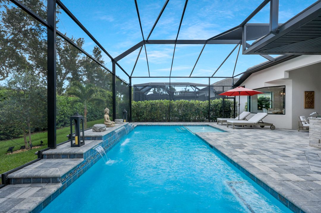 10082 Palazzo Dr, Naples, FL 34119