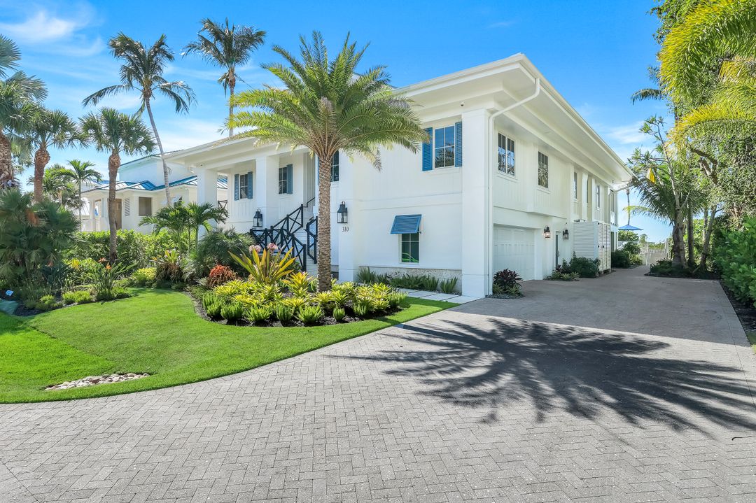 310 Seabreeze Dr, Marco Island, FL 34145