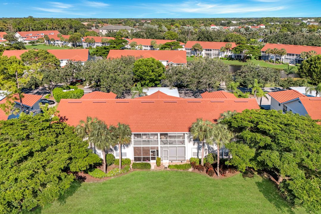 5045 Cedar Springs Dr #101, Naples, FL 34110