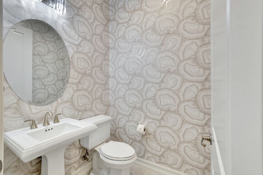 3164 Capistrano Lane, Naples, FL 34105