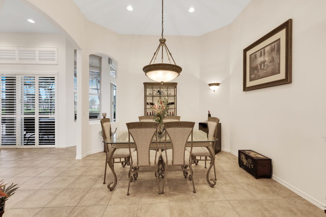 3201 Brookeview Ct, Naples, FL 34120