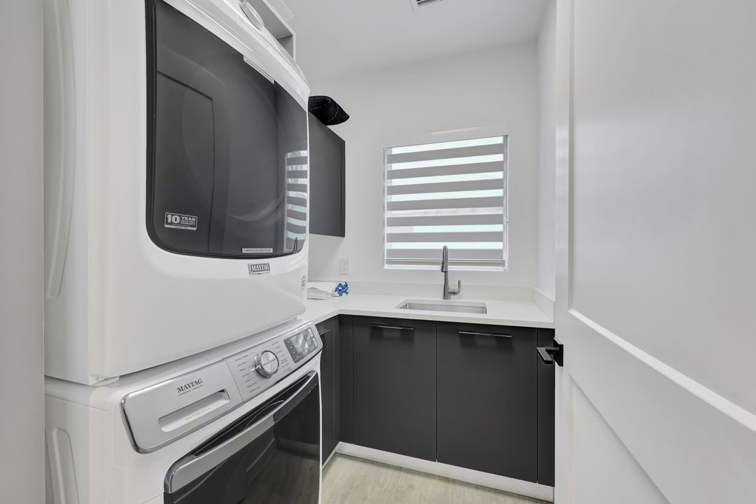 860 Partridge Ct, Marco Island, FL 34145
