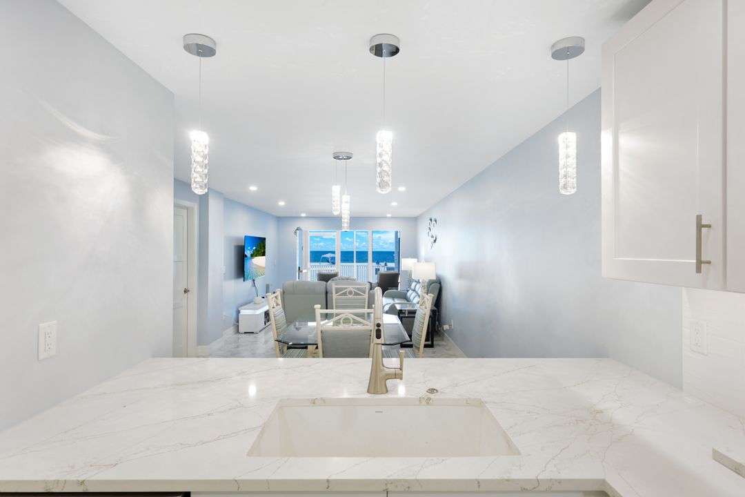26000 Hickory Blvd #105, Bonita Springs, FL 34134
