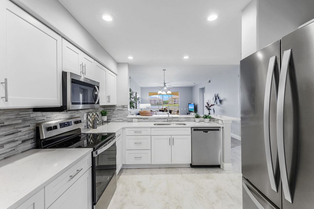 17040 Willowcrest Way #105, Fort Myers, FL 33908