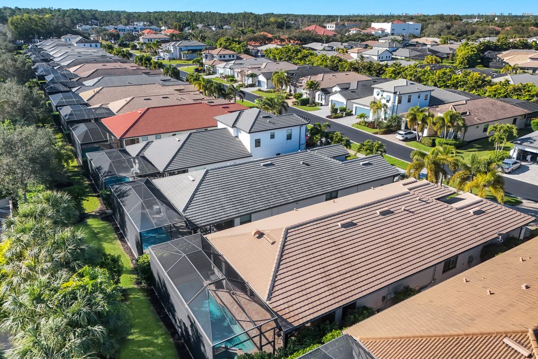 10126 Palazzo Dr, Naples, FL 34119