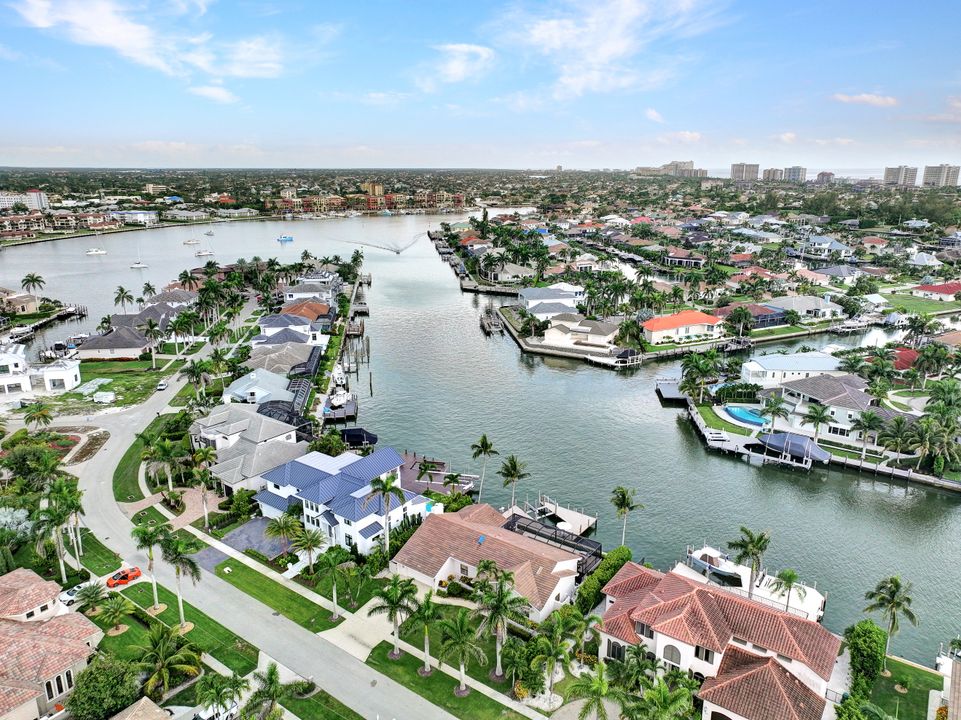 665 Rockport Ct, Marco Island, FL 34145