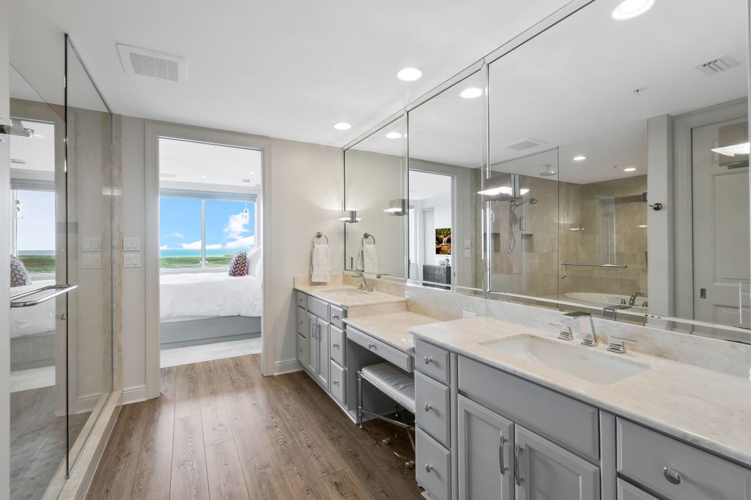 275 Indies Way #1701, Naples, FL 34110