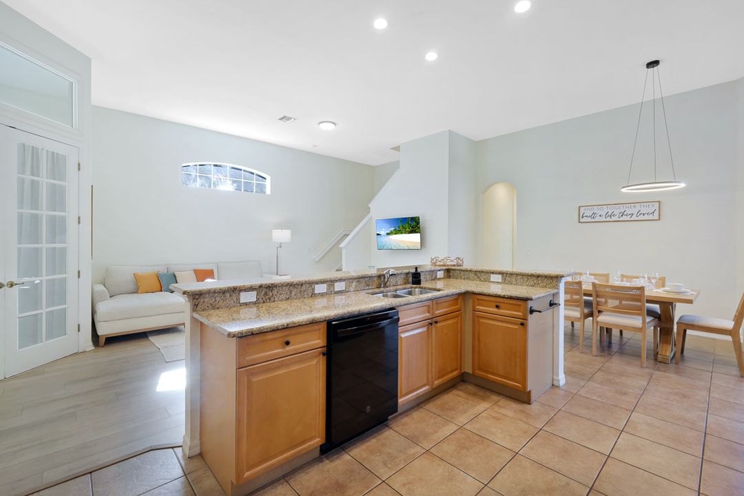 1426 SE 32nd St, Cape Coral, FL 33904