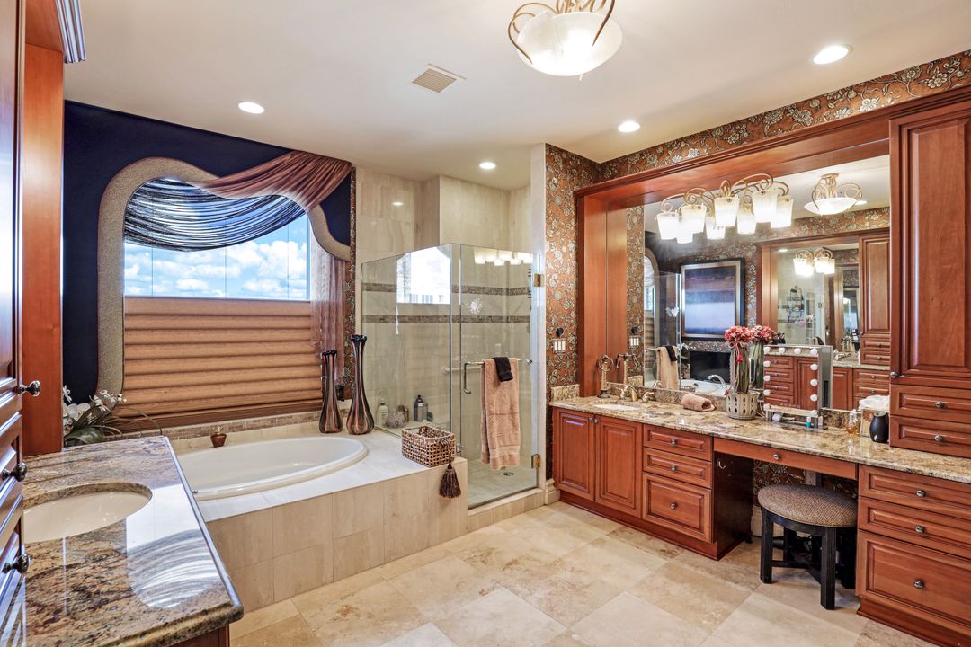 4951 Bonita Bay Blvd #PH203, Bonita Springs, FL 34134