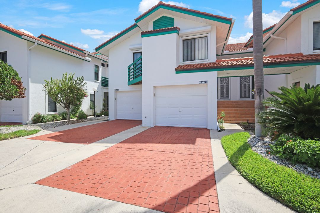 2270 Anchorage Ln #C, Naples, FL 34104