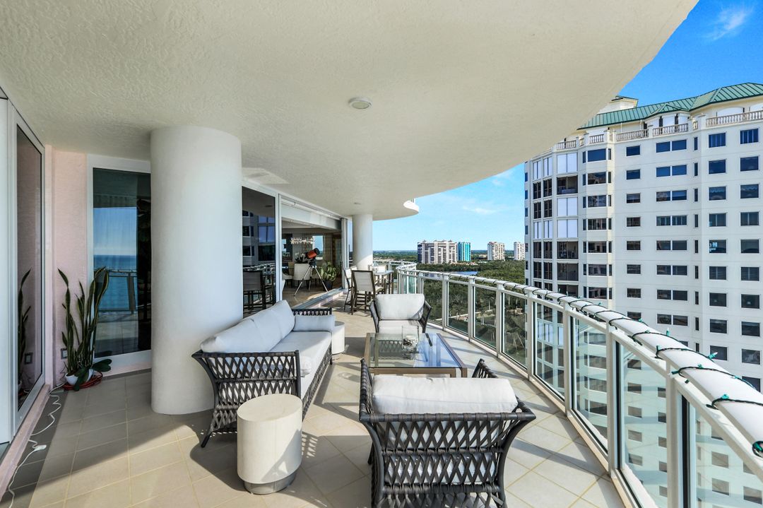 8231 Bay Colony Dr #1701, Naples, FL 34108