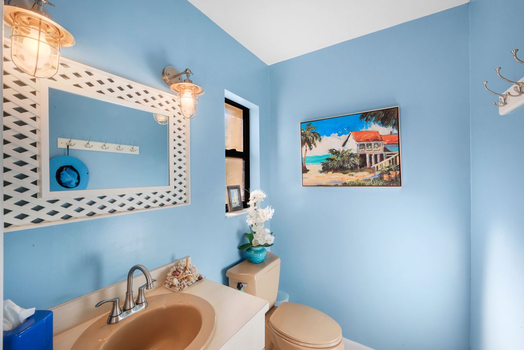 11510 Tanager Ct, Naples, FL 34119