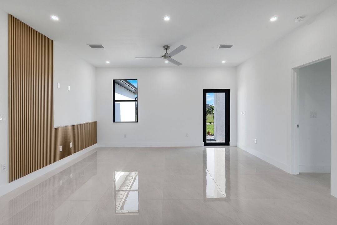 2754 NW 6th St, Cape Coral, FL 33993