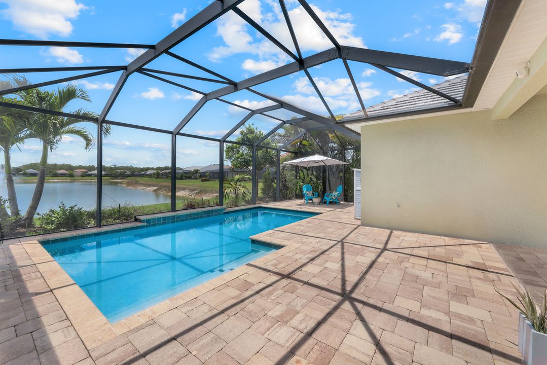 3620 Canopy Cir, Naples, FL 34120