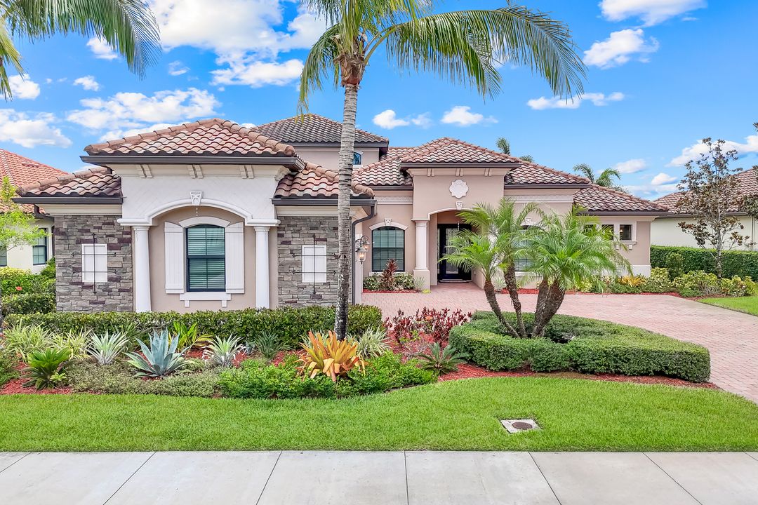 28625 Lisburn Ct, Bonita Springs, FL 34135