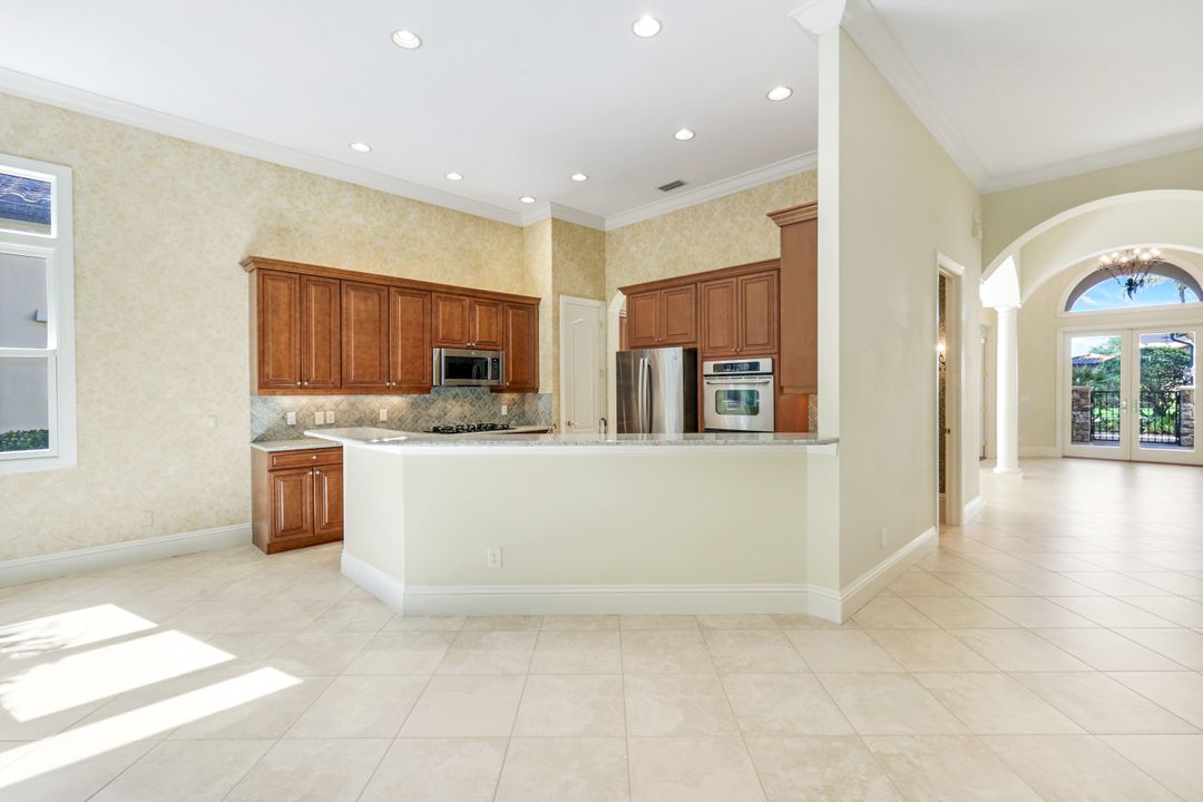 16834 Cabreo Dr, Naples, FL 34110