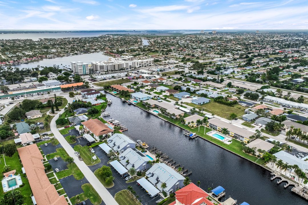 4616 SE 5th Pl #107, Cape Coral, FL 33904