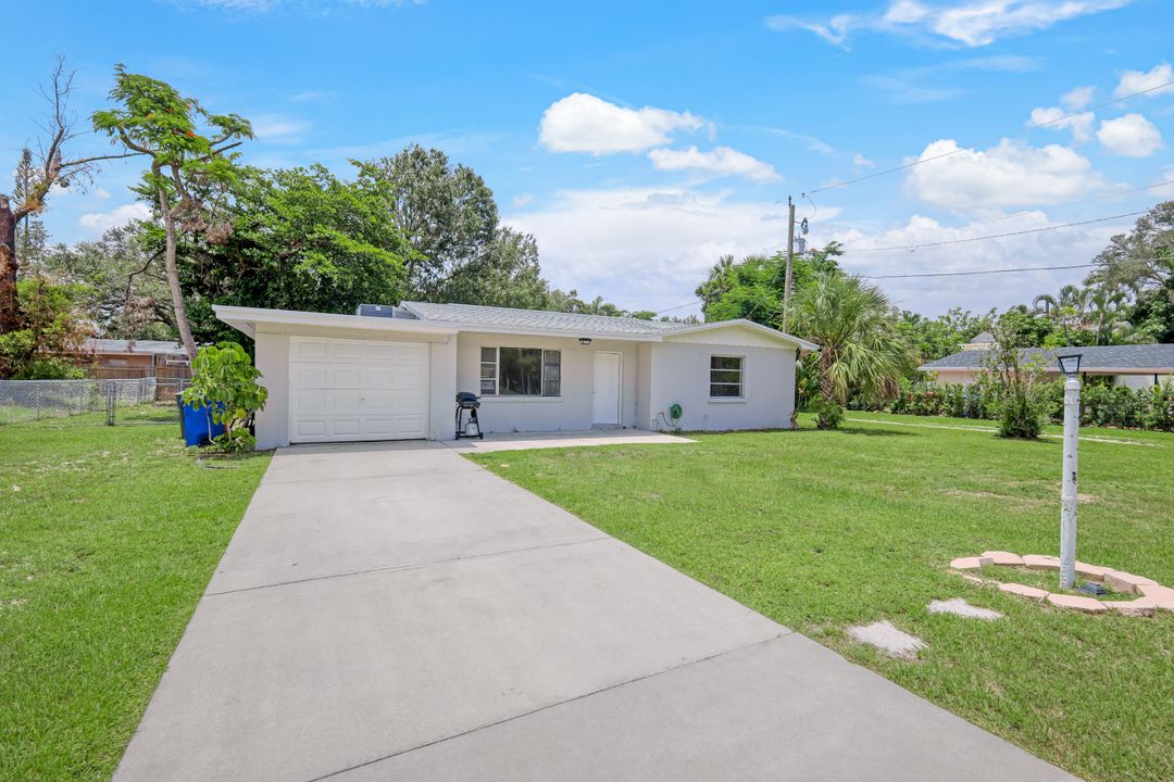 2968 Sunset Rd, Fort Myers, FL 33901