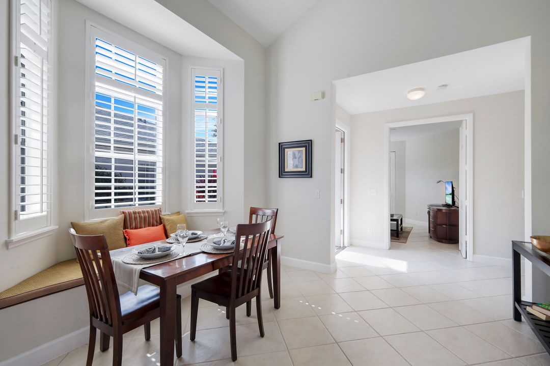 15040 Sterling Oaks Dr, Naples, FL 34110