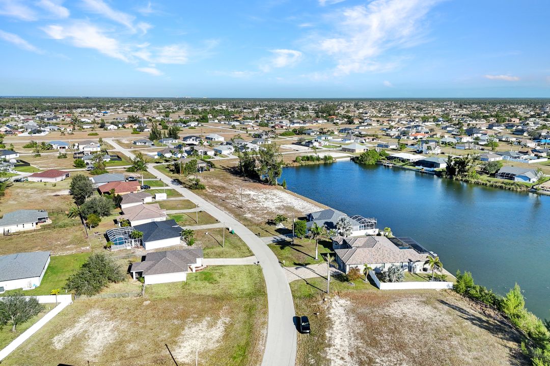 1219 NW 20th Pl, Cape Coral, FL 33993