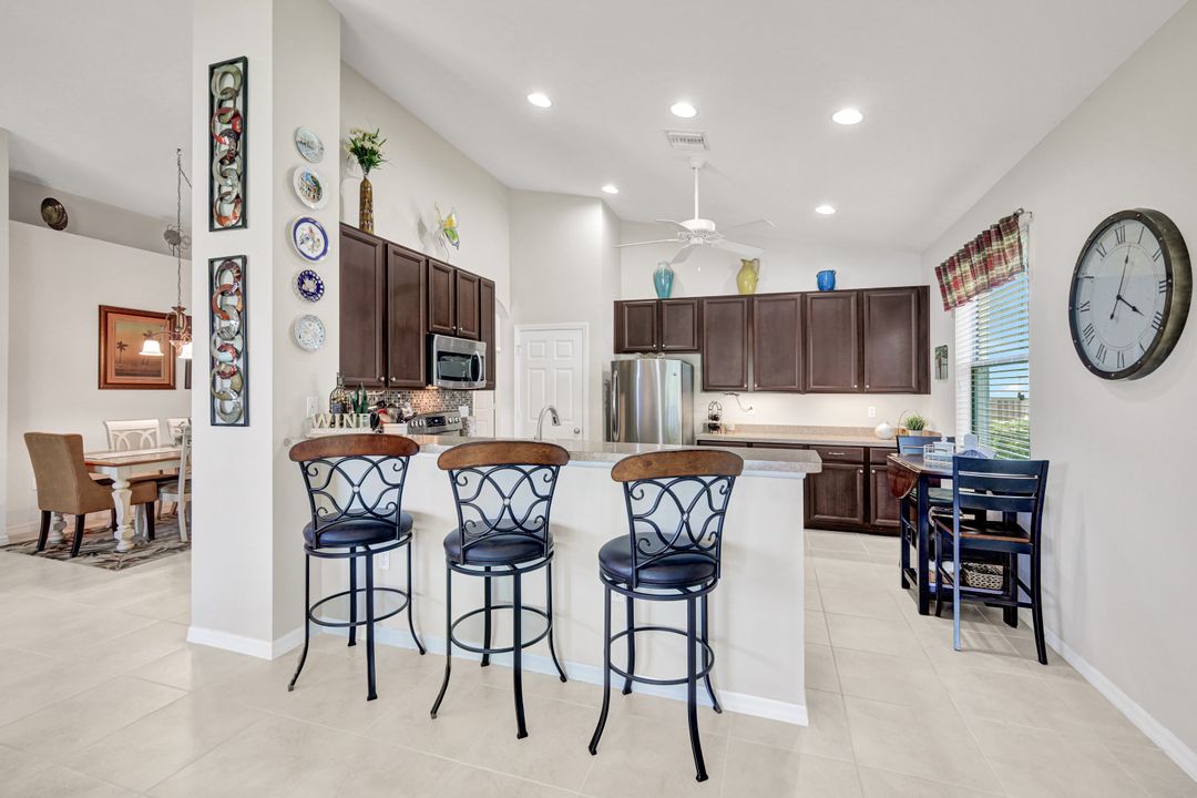 8627 Sumner Ave, Fort Myers, FL 33908