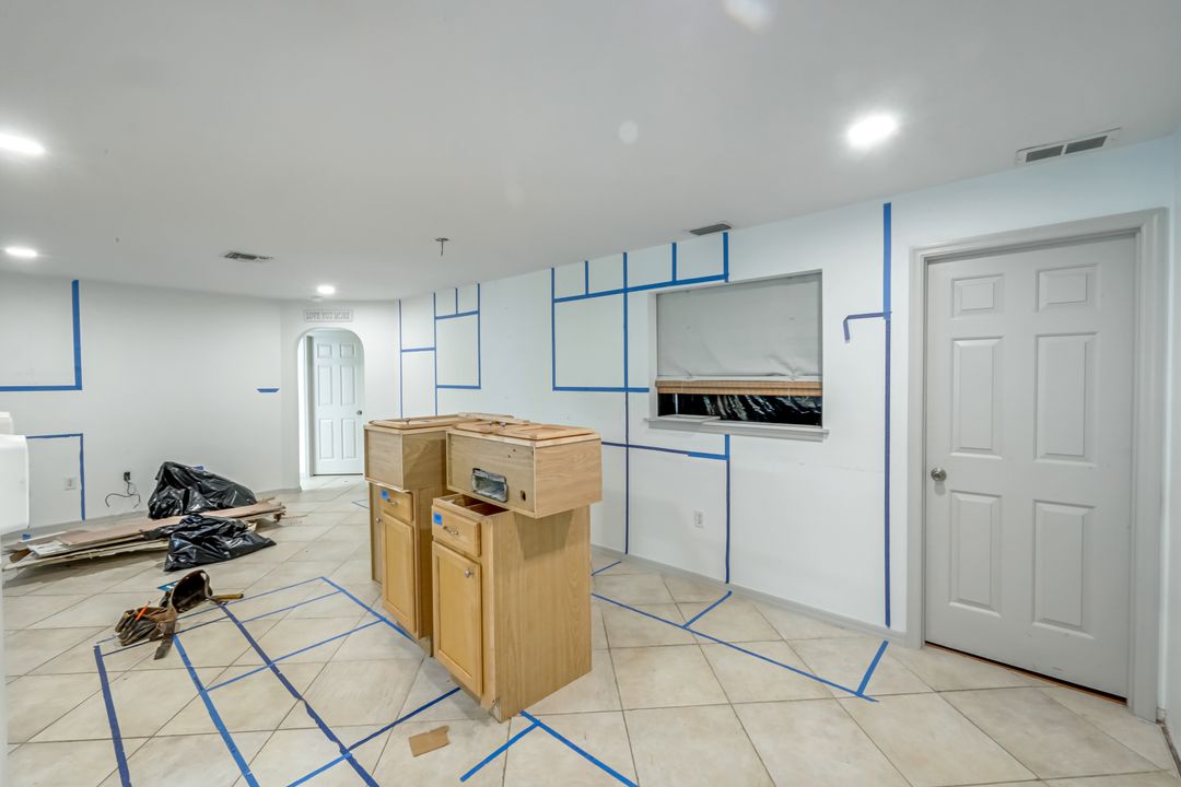 17451 Oak Creek Rd, Alva, FL 33920