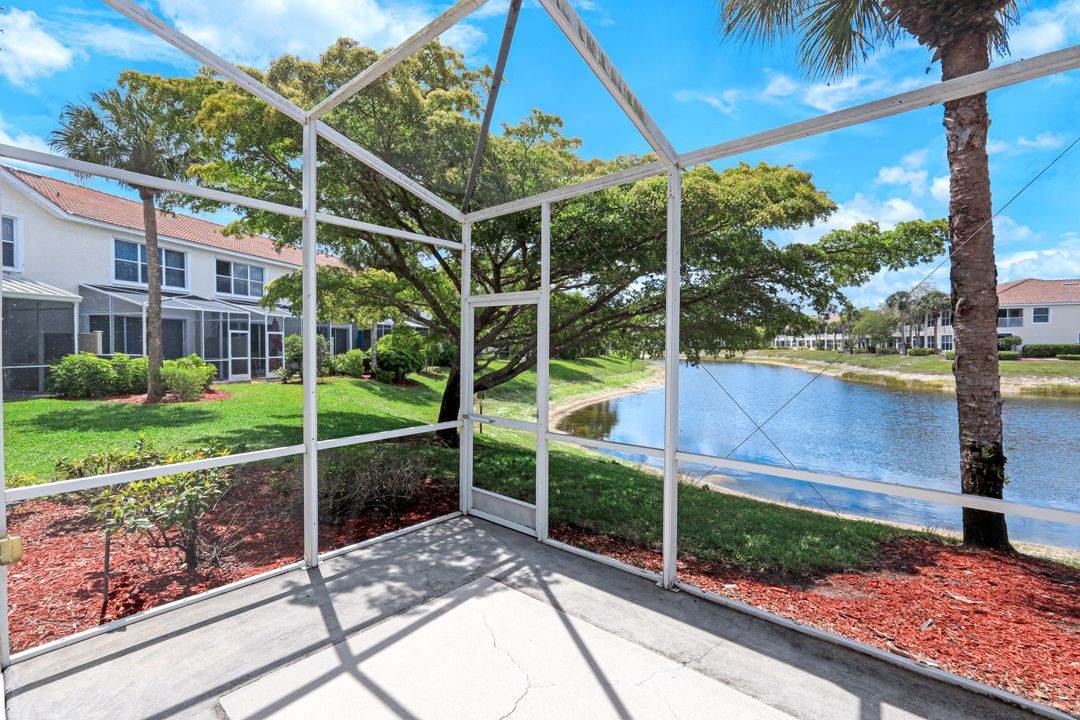 1088 Oxford Ln #48, Naples, FL 34105