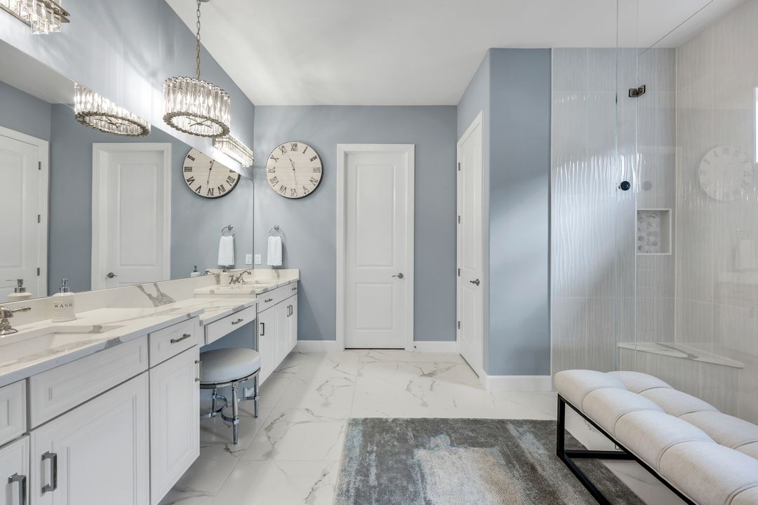 9223 Rialto Ln, Naples, FL 34119