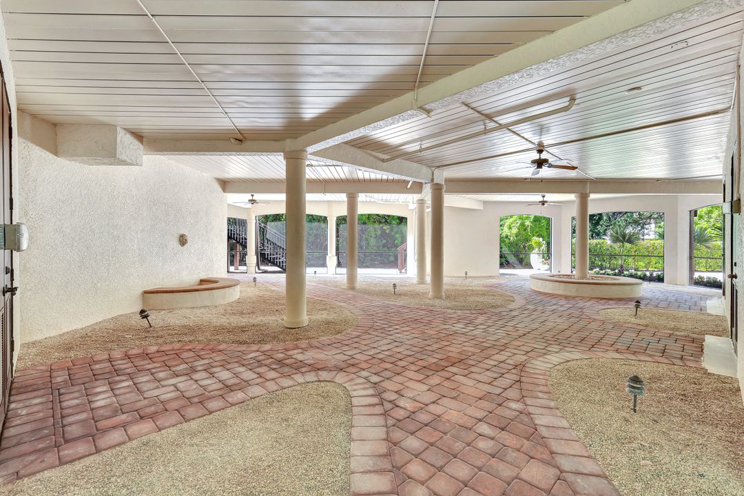 195 S Beach Dr, Marco Island, FL 34145