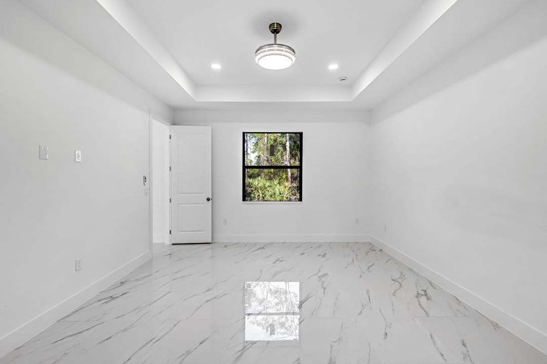 2113 Grayson Ave, Alva, FL 33920