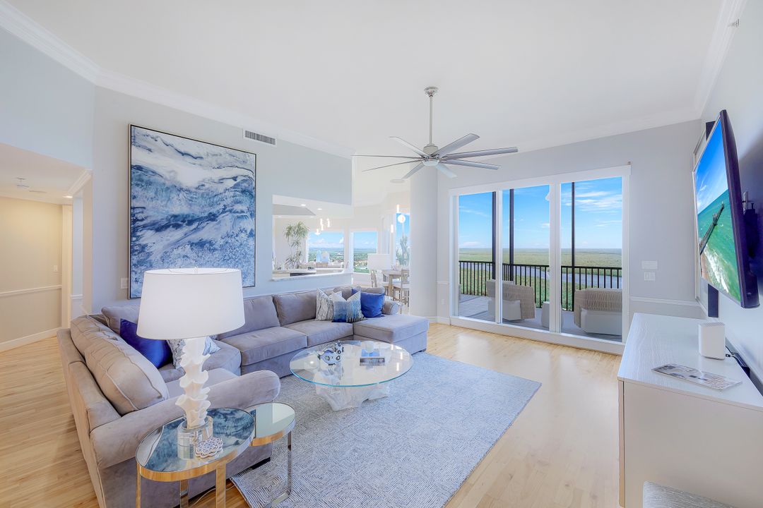 1060 Borghese Ln #2002, Naples, FL 34114