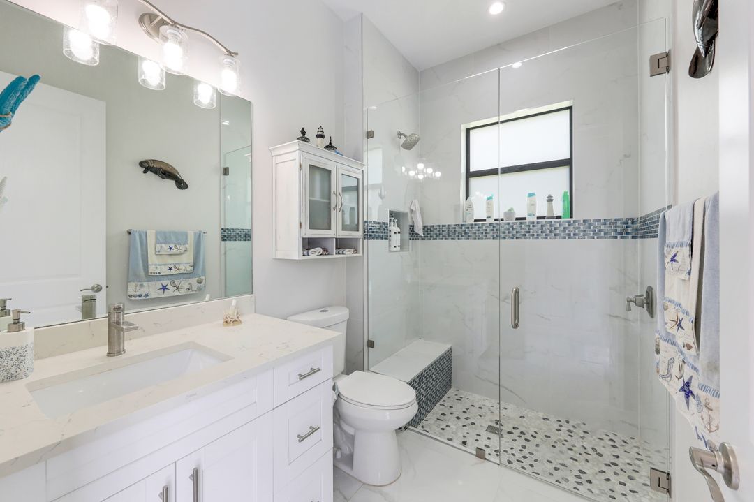 367 14th Ave NE, Naples, FL 34120