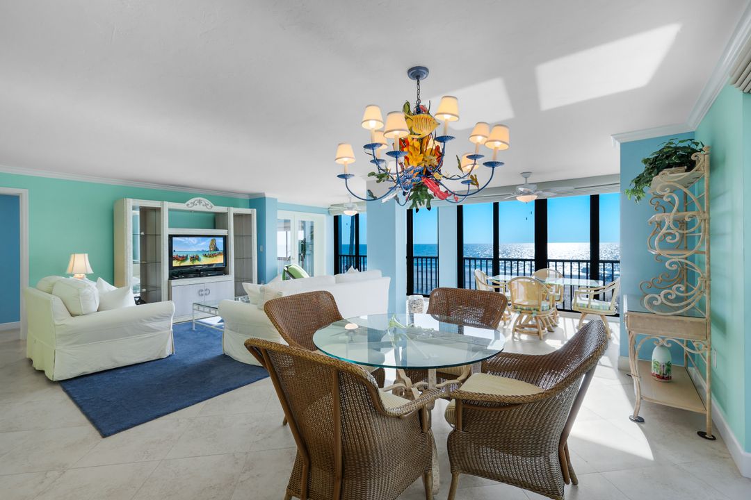 9715 Gulf Shore Dr #104, Naples, FL 34108