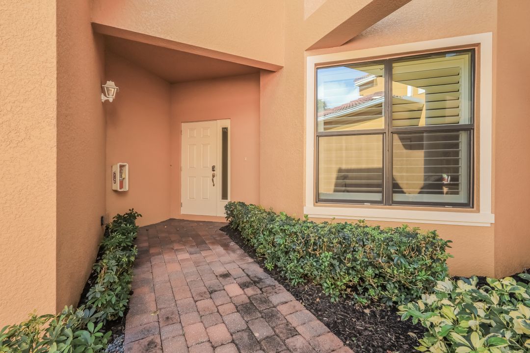 15910 Prentiss Pointe Cir, 101 Fort Myers, FL 33908