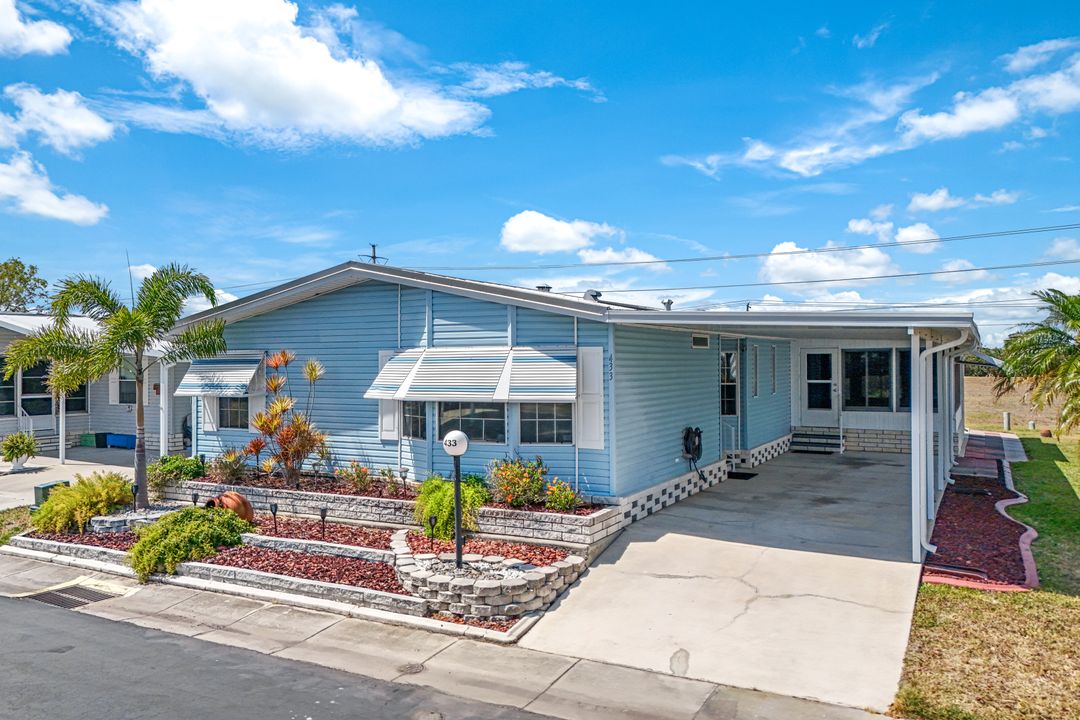 433 Rainbow Dr, North Fort Myers, FL 33903