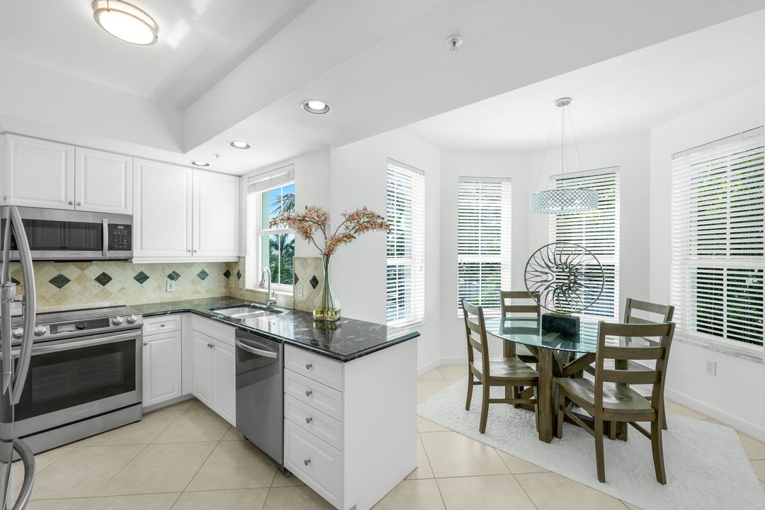 315 Dunes Blvd #201, Naples, FL 34110