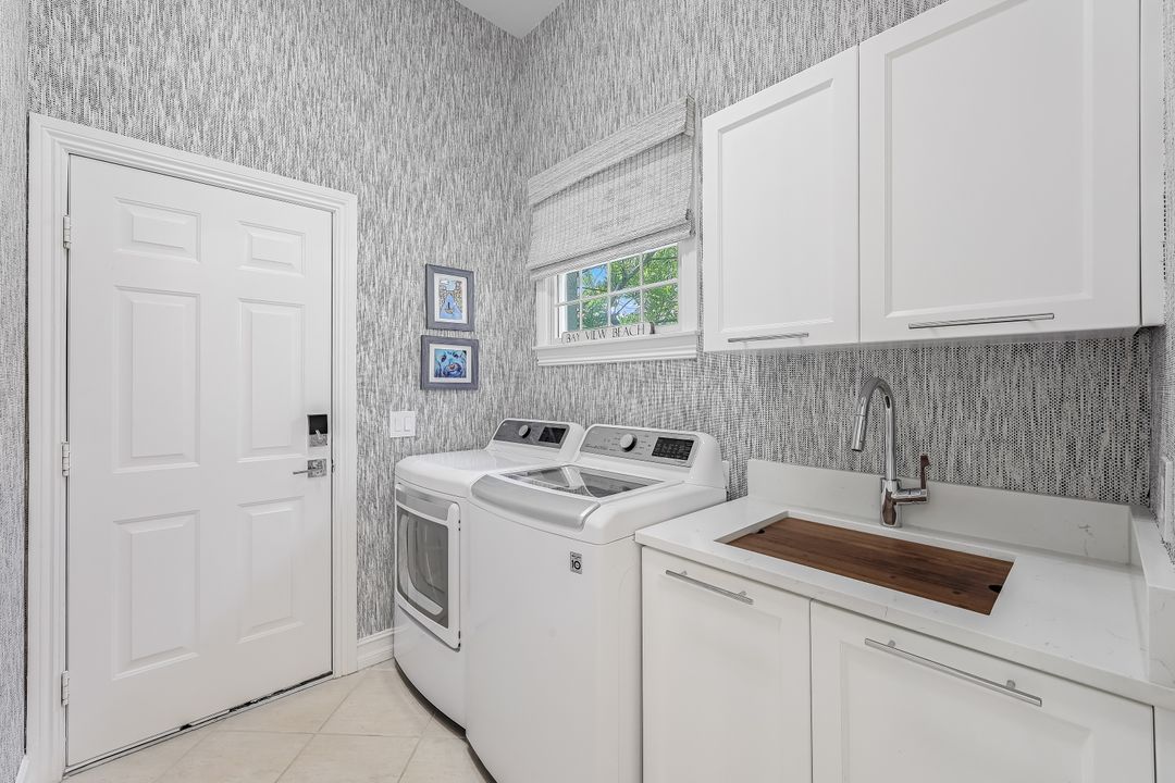 8544 Mallards Way, Naples, FL 34114