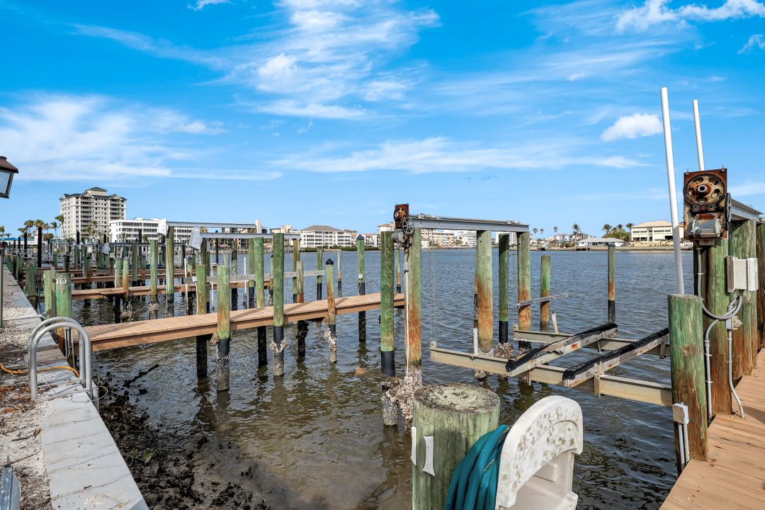 271 Southbay Dr #155, Naples, FL 34108