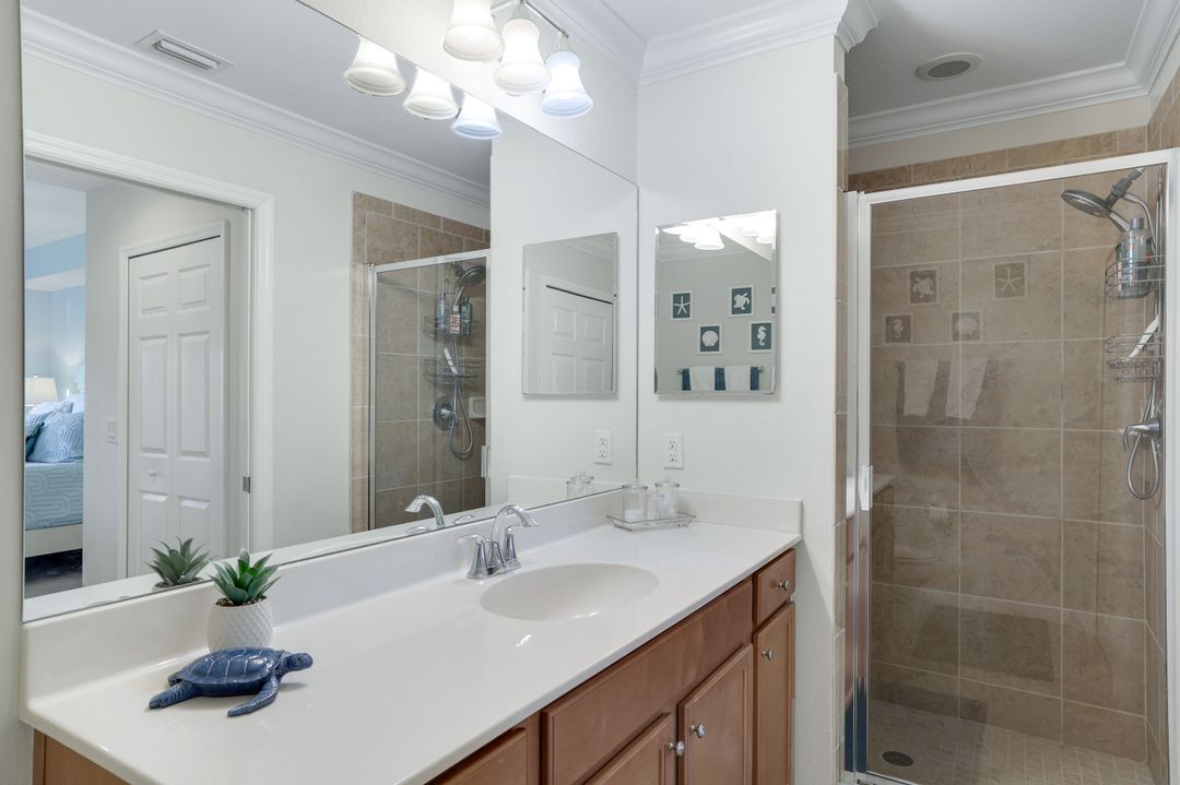 9735 Acqua Ct #625, Naples, FL 34113
