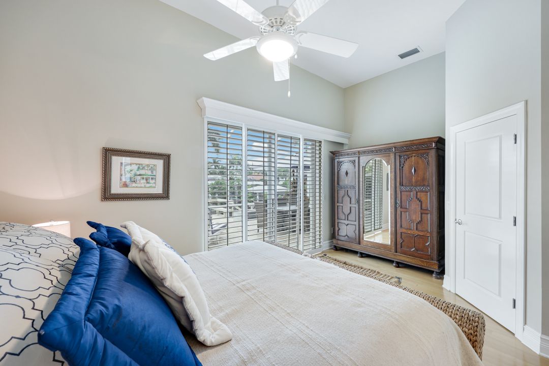 27154 Harbor Dr, Bonita Springs, FL 34135