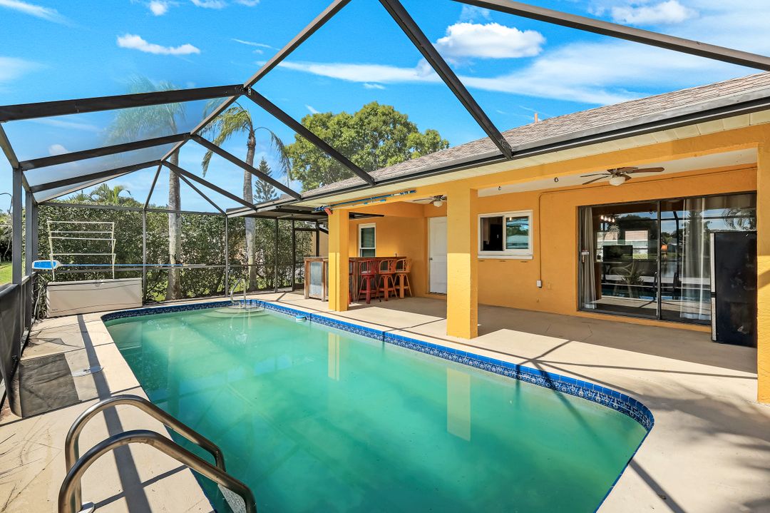 10278 Sandy Hollow Ln, Bonita Springs, FL 34135