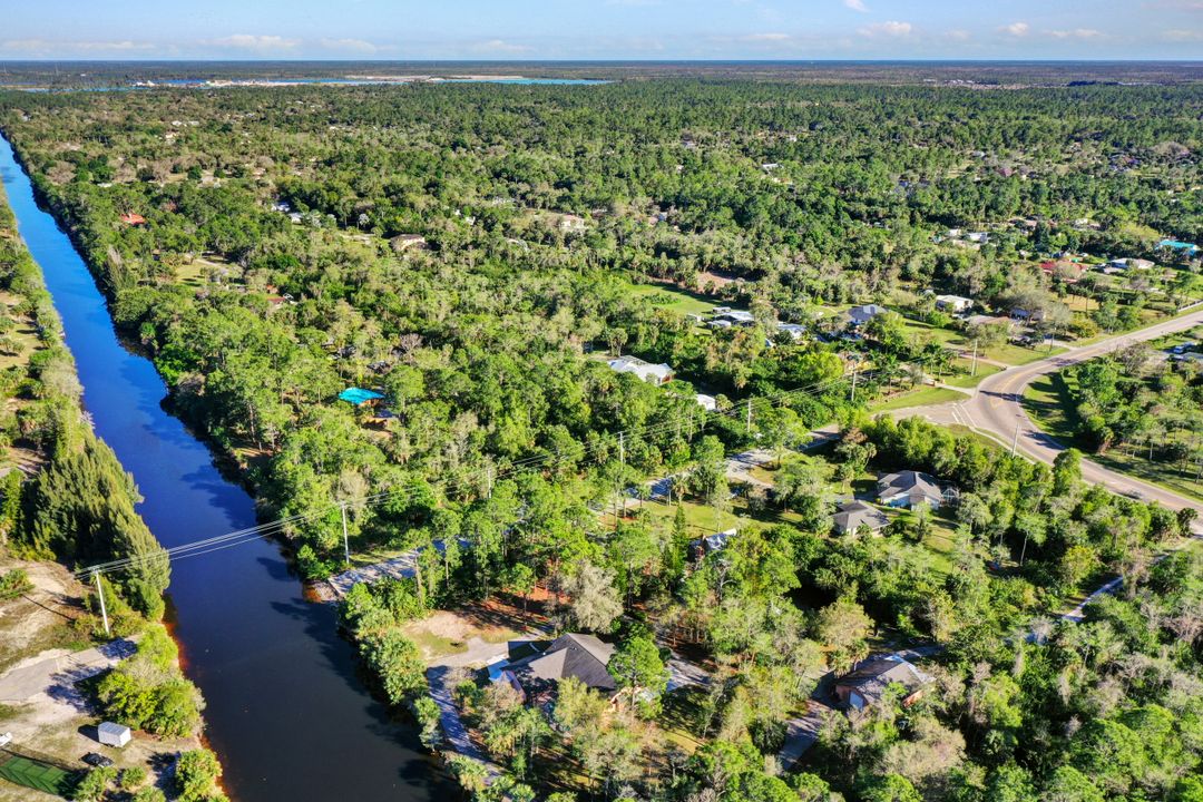 825 23rd St SW, Naples, FL 34117