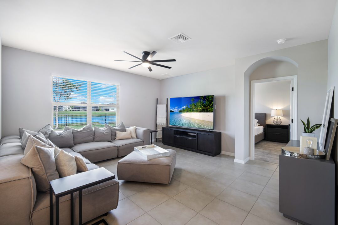 8837 Cascade Price Cir, North Fort Myers, FL 33917