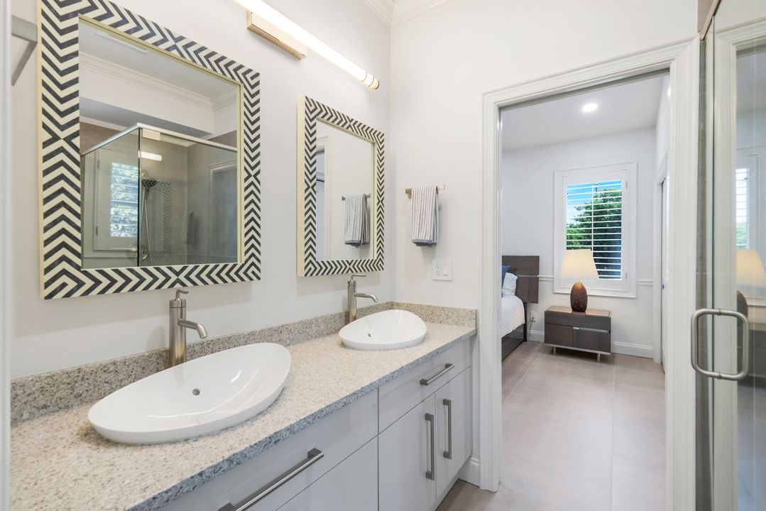 9245 The Ln, Naples, FL 34109