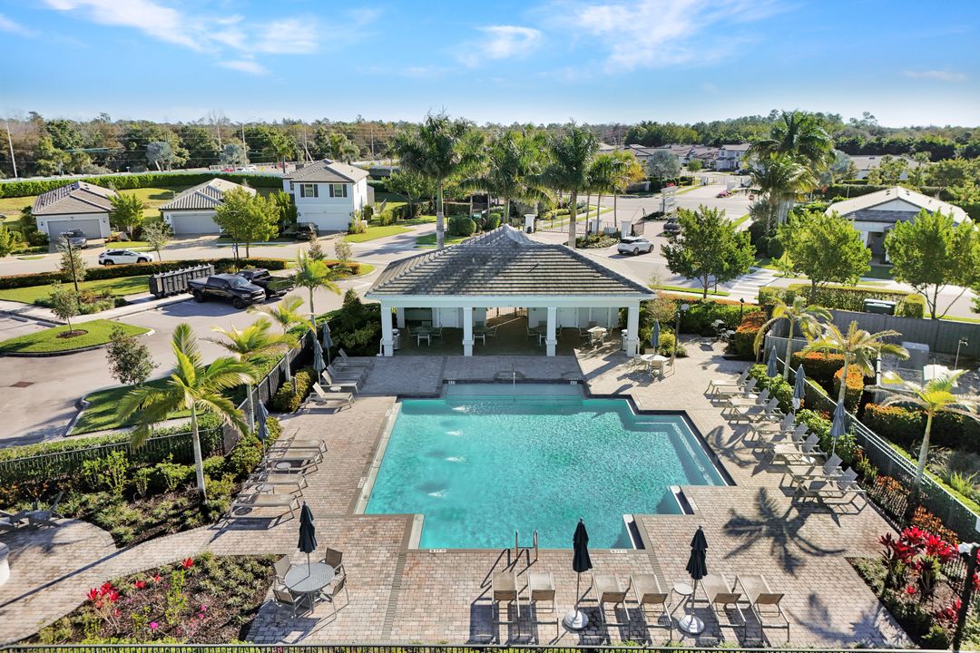 2171 Yellowfin Cir, Naples, FL 34114