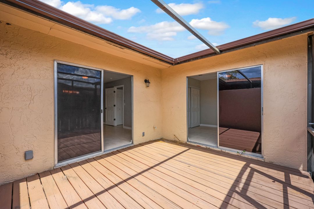 6324 Royal Woods Dr, Fort Myers, FL 33908