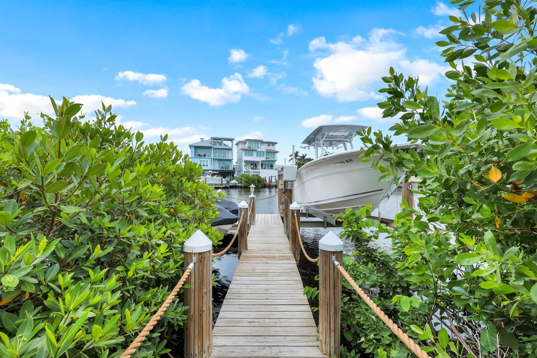 27449 Hickory Blvd, Bonita Springs, FL 34134