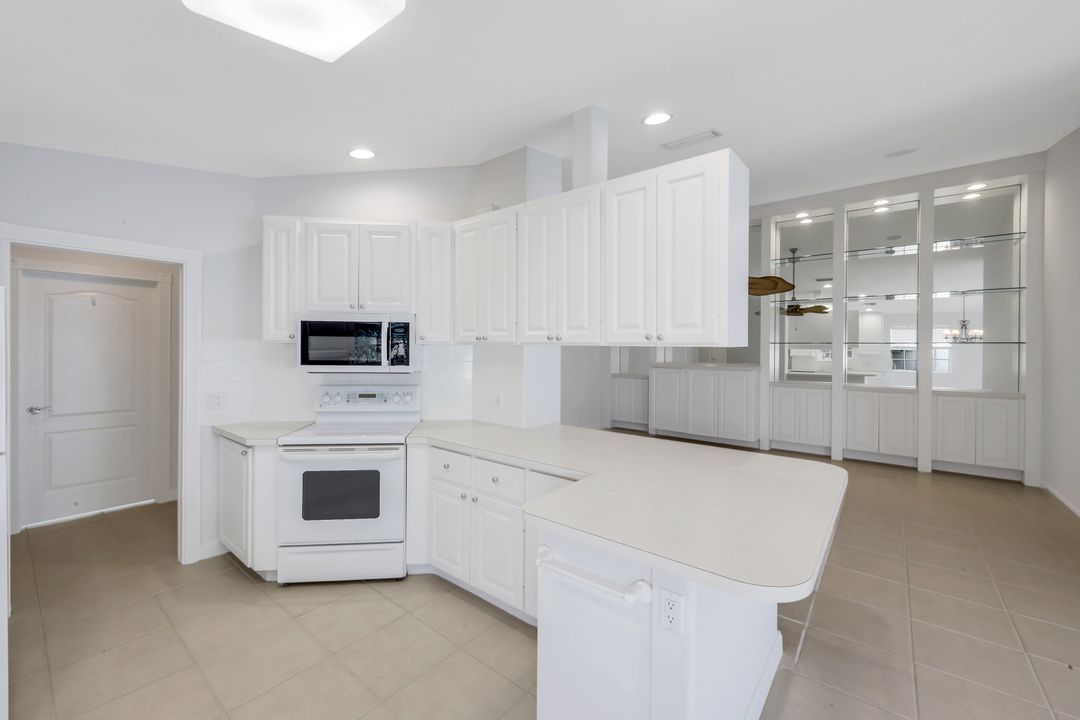 3748 Exuma Way, Naples, FL 34119